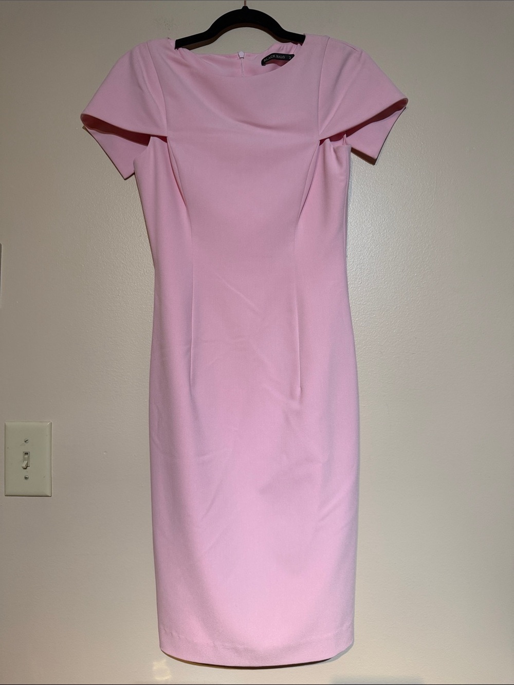 Black Halo Pink Short-Sleeve Midi Sheath Dress